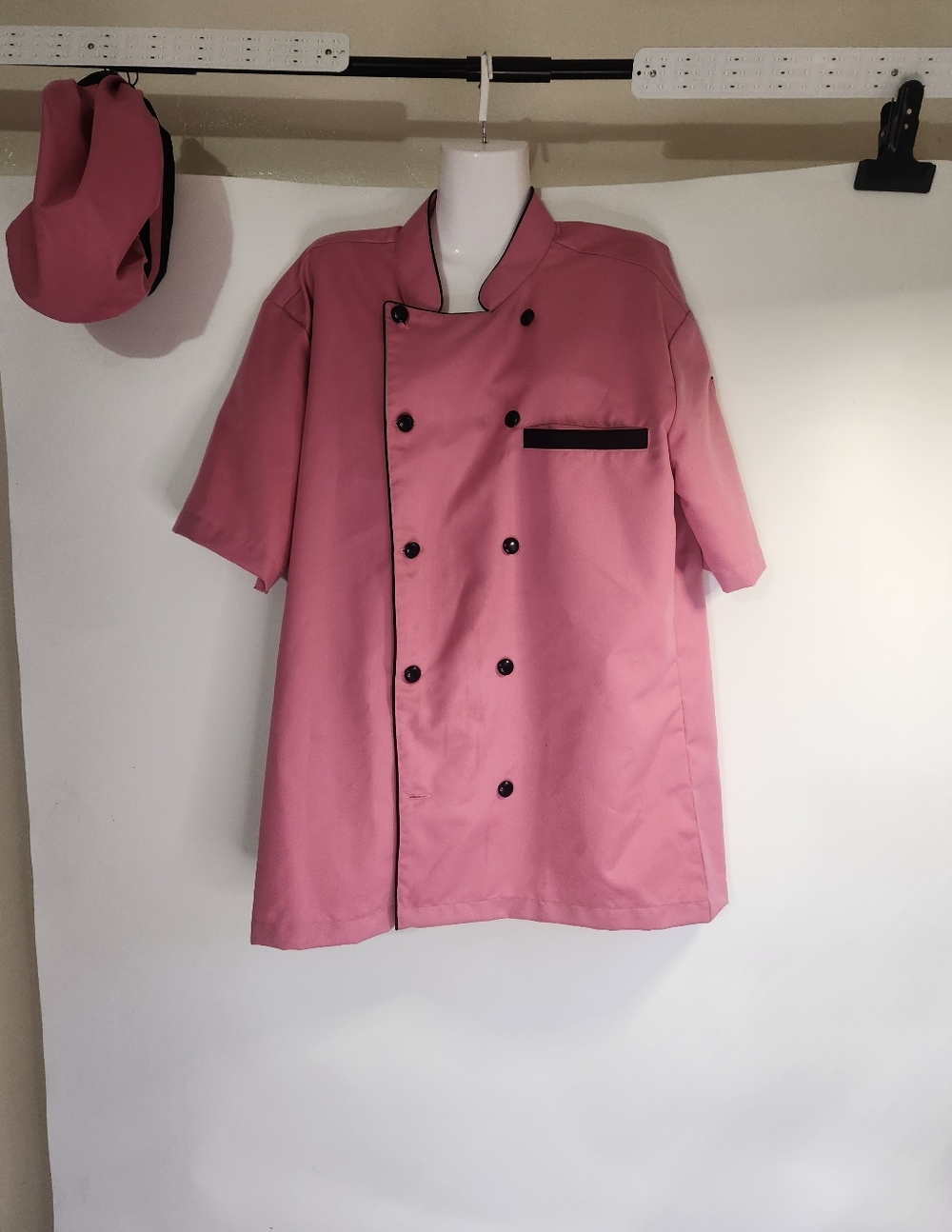 Men's Pink Short-Sleeve Chef Jacket with Black Trim And Matching Chef Hat Size L